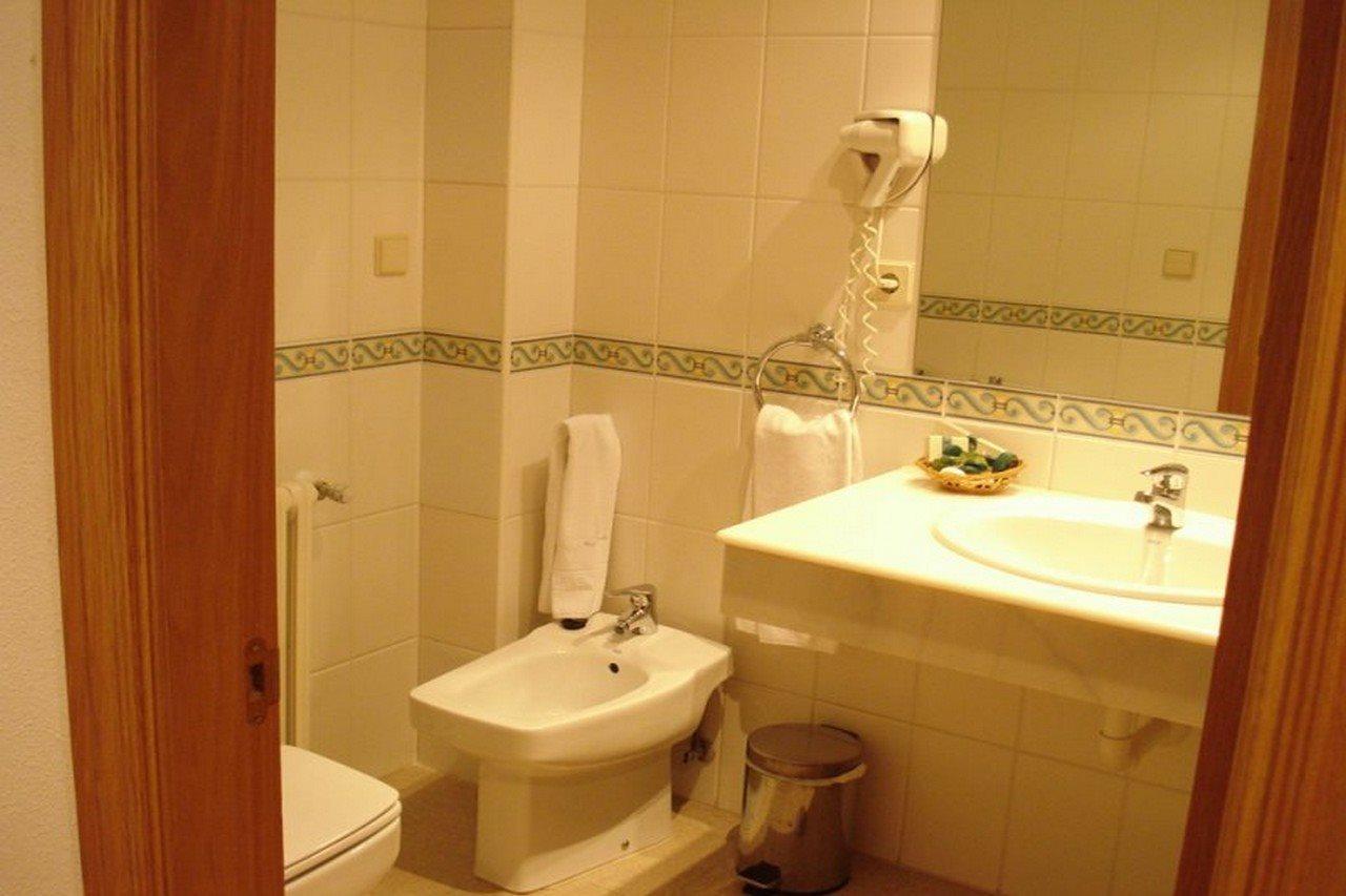Hotel Hospederia El Convento Miranda de Ebro Room photo