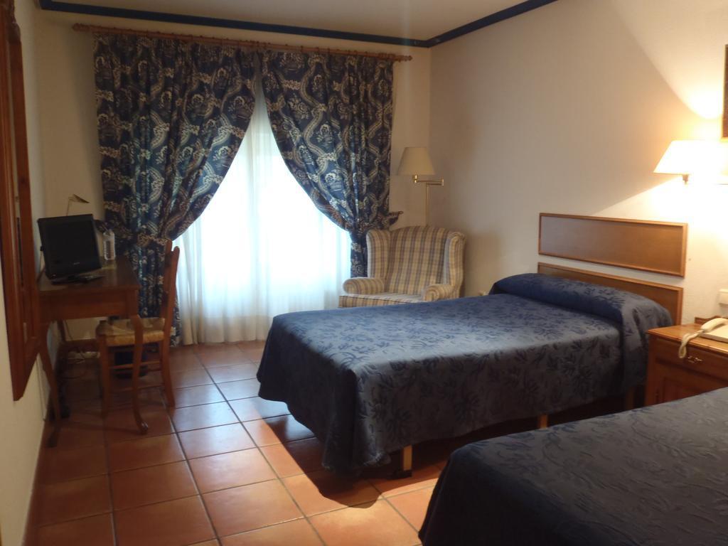 Hotel Hospederia El Convento Miranda de Ebro Exterior photo