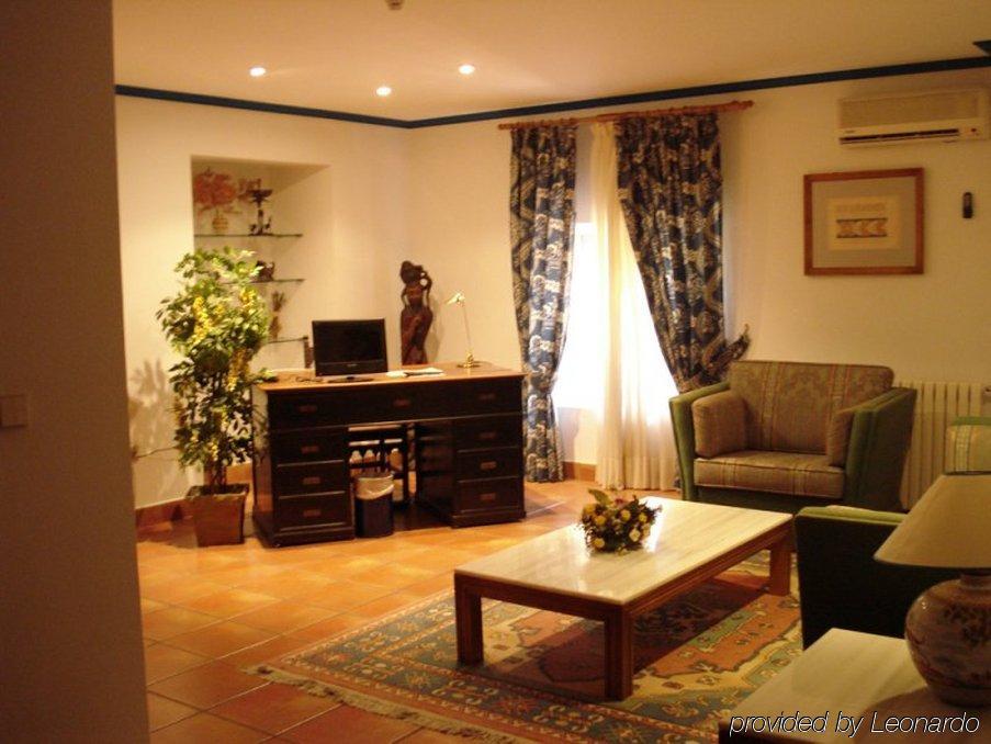 Hotel Hospederia El Convento Miranda de Ebro Room photo